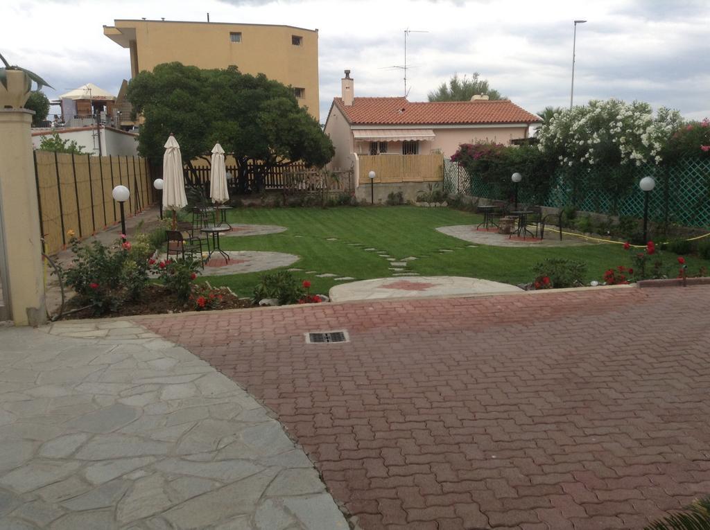 Villa Le Logge Ventimiglia Exteriör bild